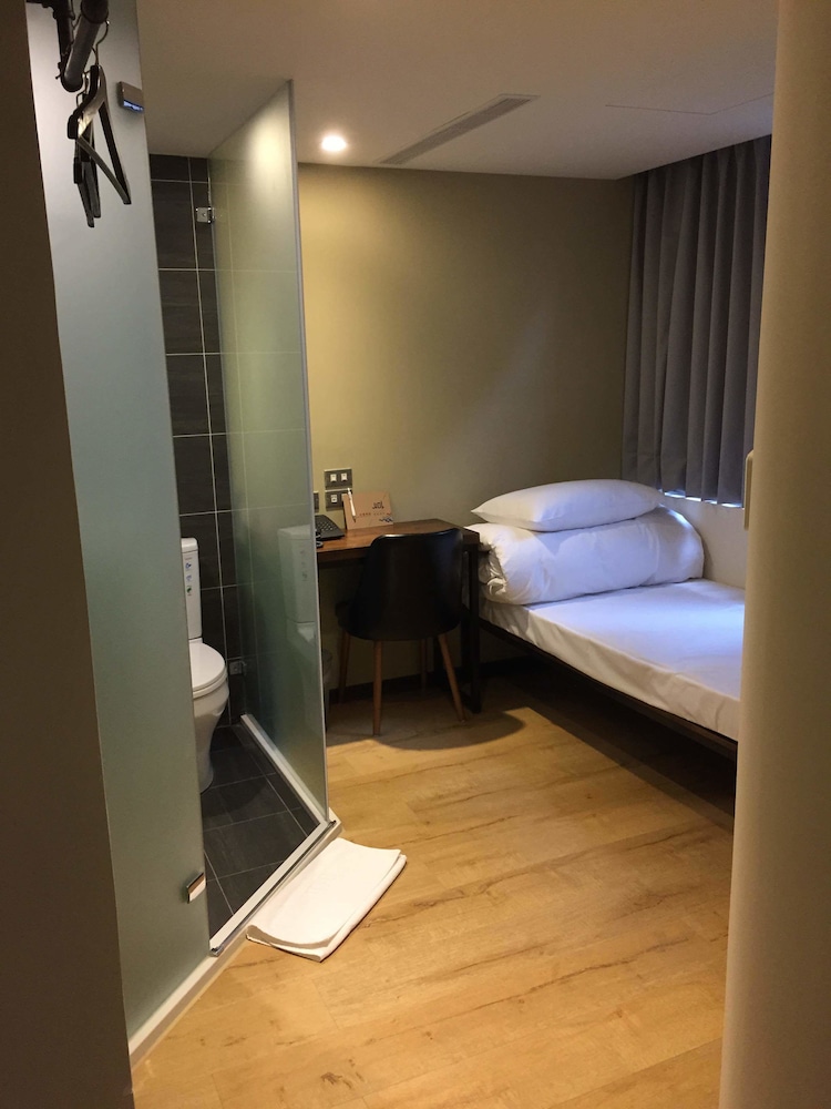 Economy Single Room photo 2