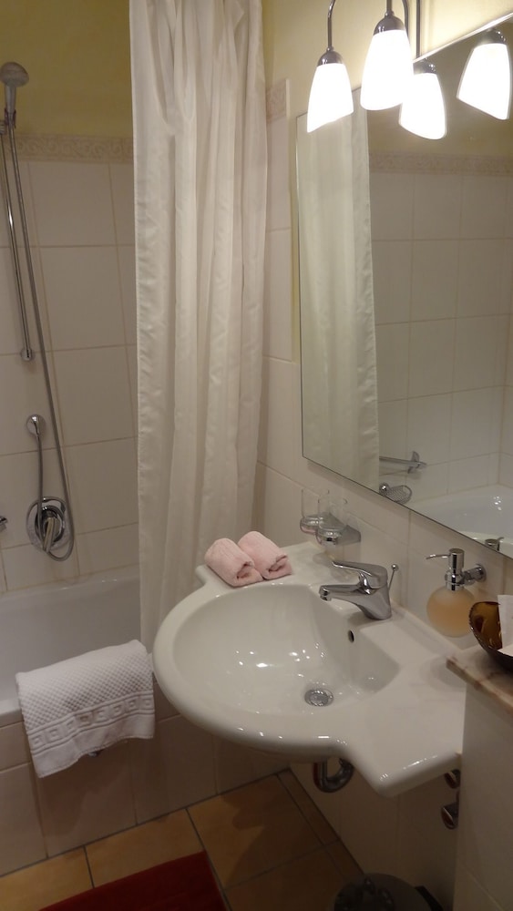 Double Room Single Occupancy photo 2