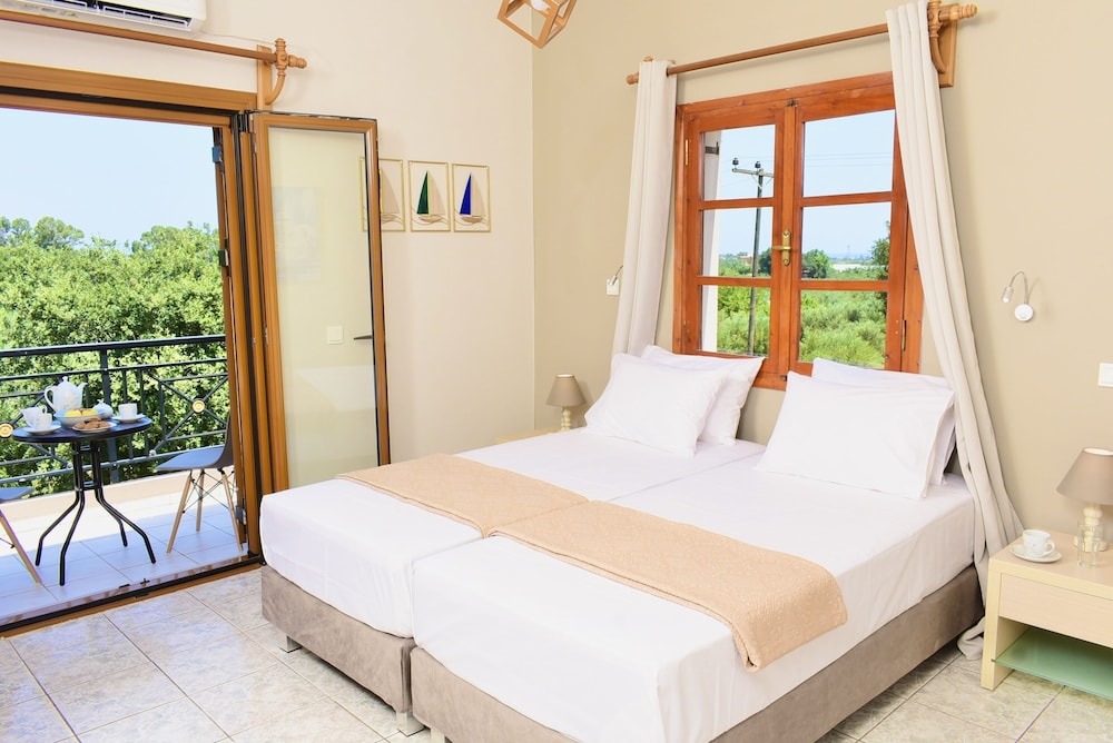 Romantic Double or Twin Room, 1 Bedroom, Non Smoking, Mountain View