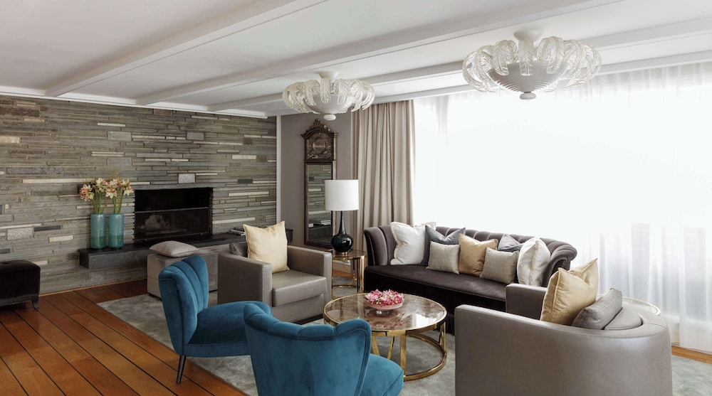 Penthouse (Suite) - Photo 3