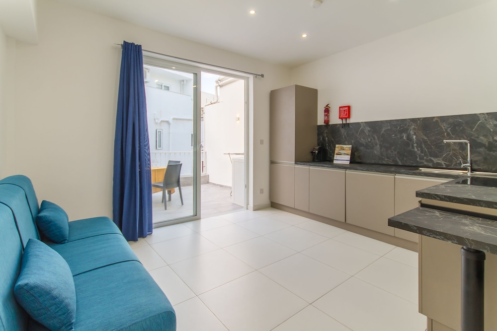 Standard Apartment, 1 Bedroom (Central 1bdr Apt 50m By The Sea Gzira) photo 3