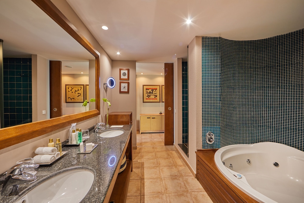 Suite, Pool Access (Terrace - Preferred Club) thumbnail 5
