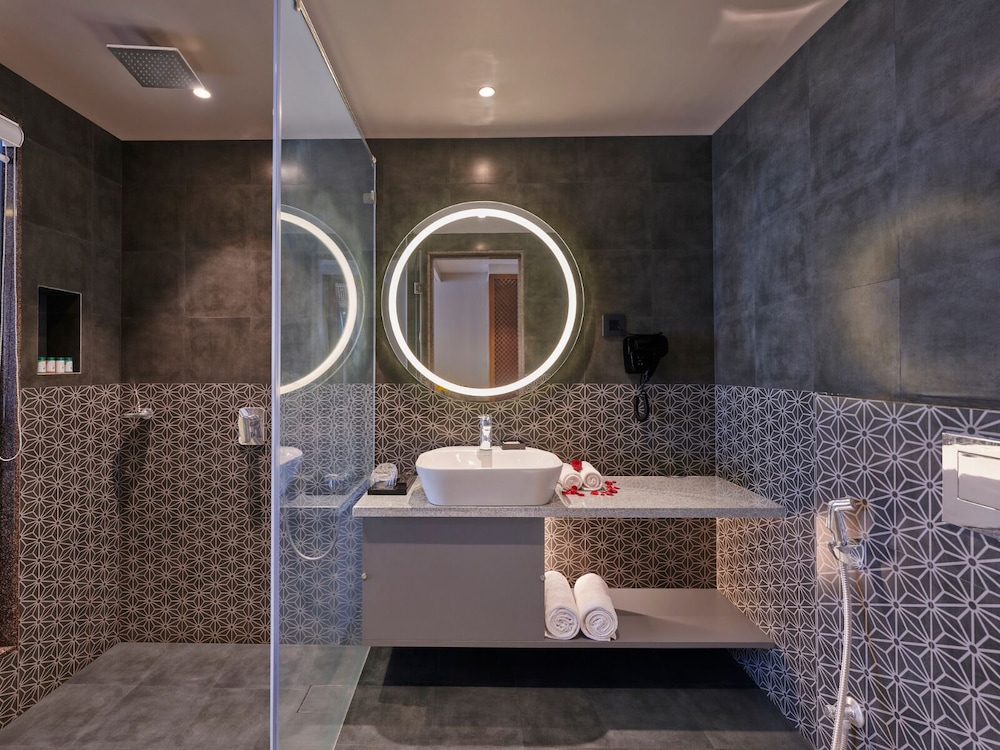 Lillian Suite photo 3