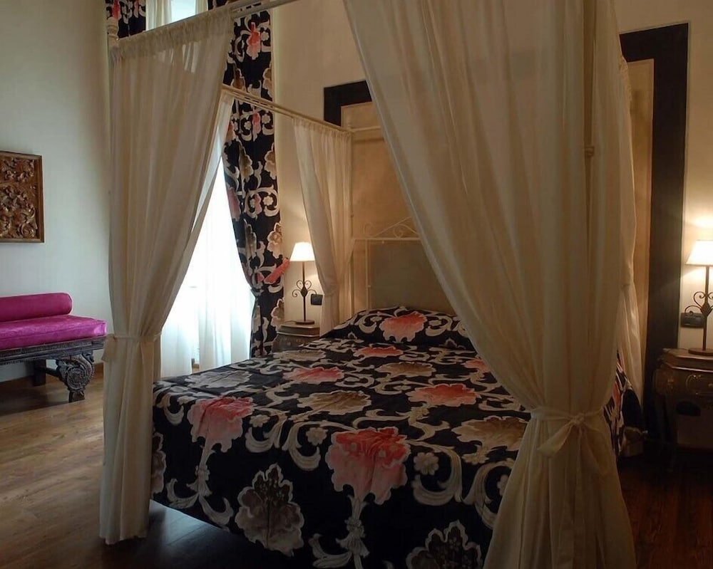 Luxury Condo, Valley View photo 1
