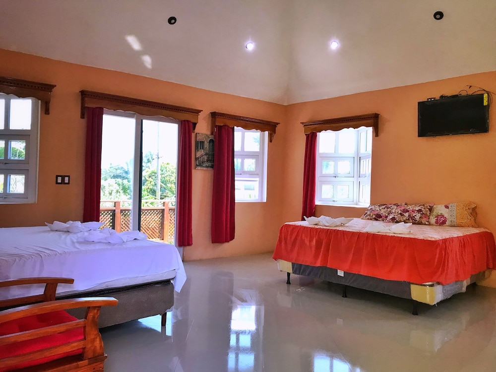 Deluxe Quadruple Room photo 3