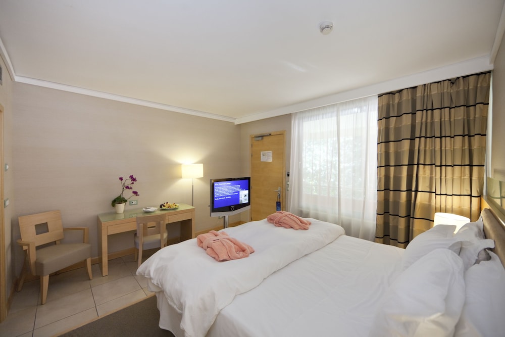 Suite, Garden Area ( VIP) - Photo 1