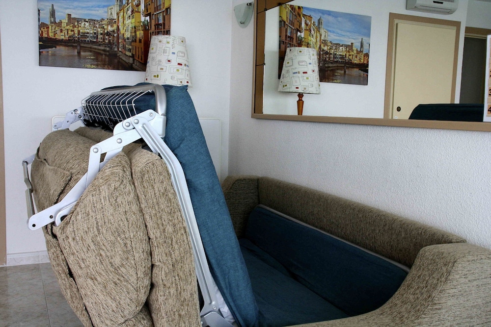 Apartamento, 2 Habitaciones, Balcón, Vista al Mar