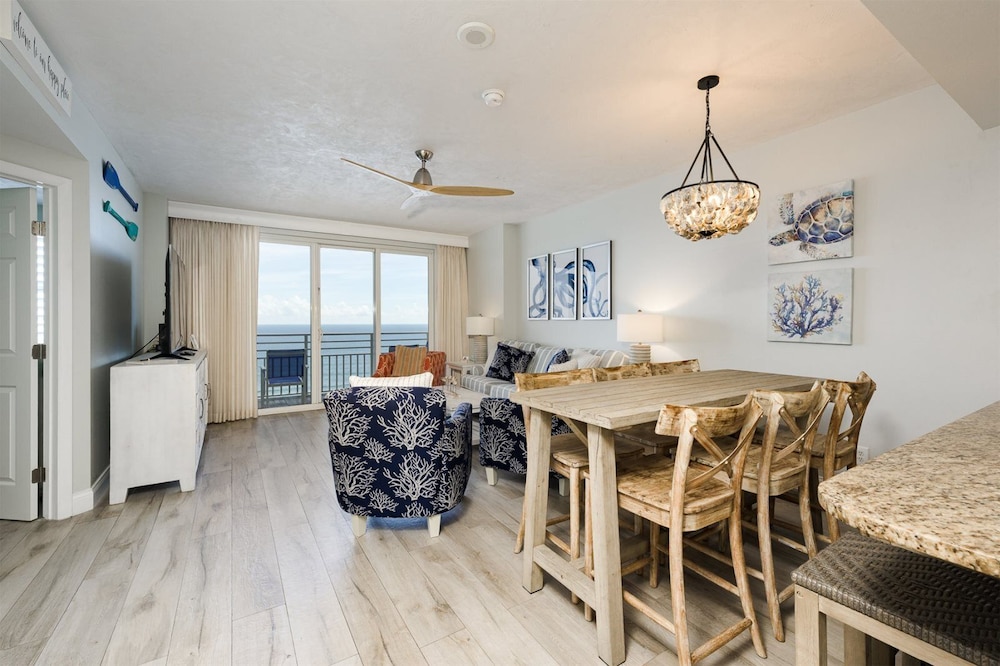 Condo (Unit 1404)