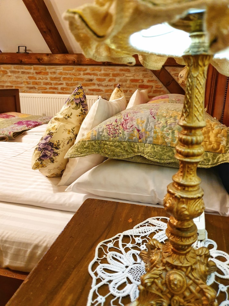Standard Room photo 1