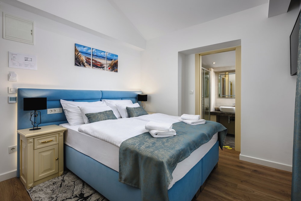 Basic Double Room, City View