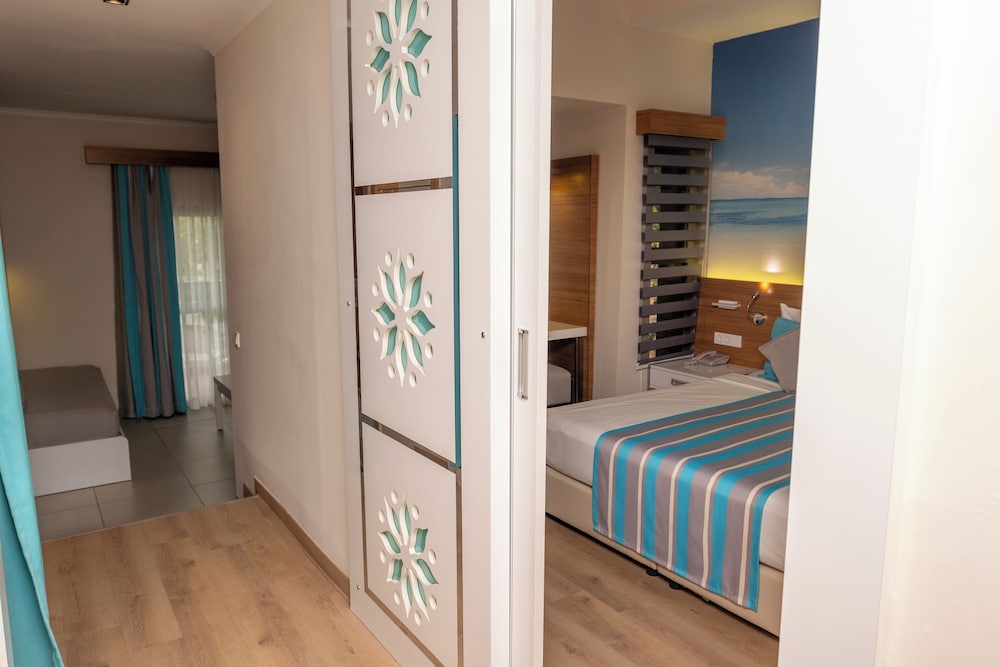 Classic Suite (Whirpool) photo 2