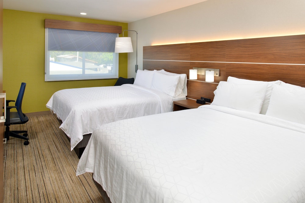 Standard Room, 2 Queen Beds, Accessible (Communications) - Photo 1