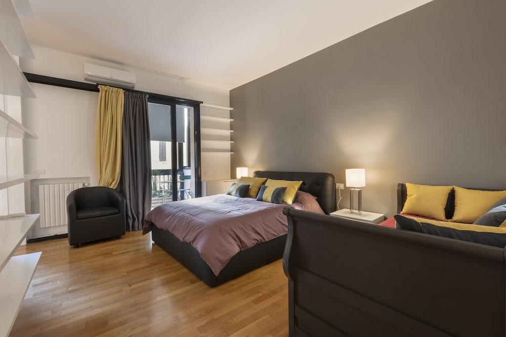 Luxury Apartment photo 3