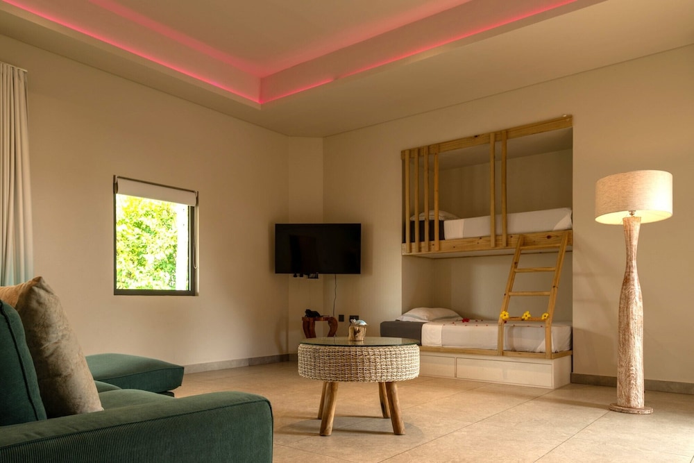 Family Suite photo 2