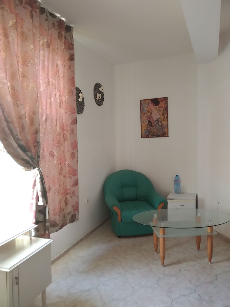 Deluxe Studio, Balcony, Partial Sea View