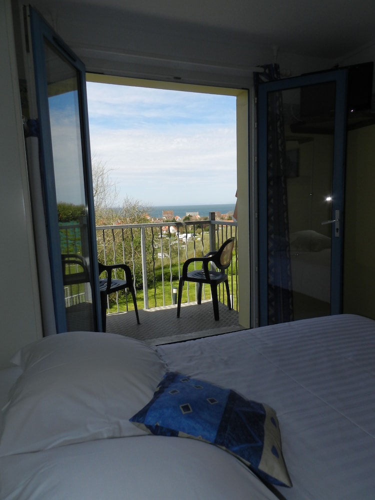 Family Room, Balcony, Sea View (2 Adults and 1 child) photo 2