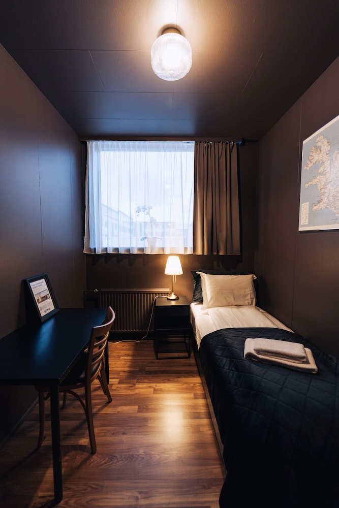 Basic Single Room photo 3