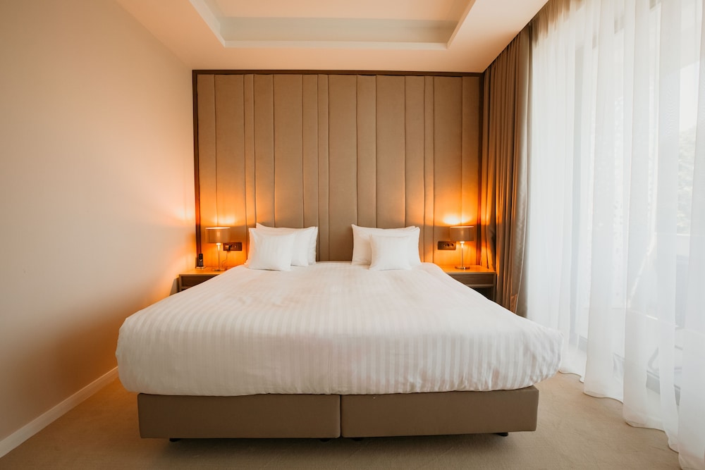 Business Double Room, Balcony - Photo 4