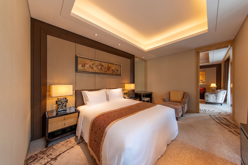 Executive Room, Club Lounge Access