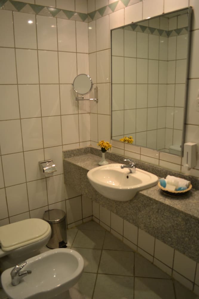 Standard Double Room, 1 Bedroom - Photo 2