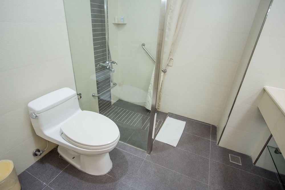 Standard Triple Room - Photo 15