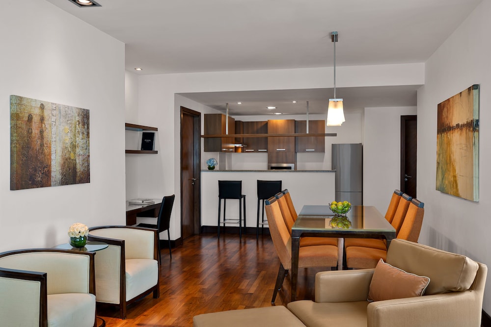 Premier Apartment Two Bedroom Sea View - Complimentary Transfer to Mall of the Emirates & Jumeirah B photo 3