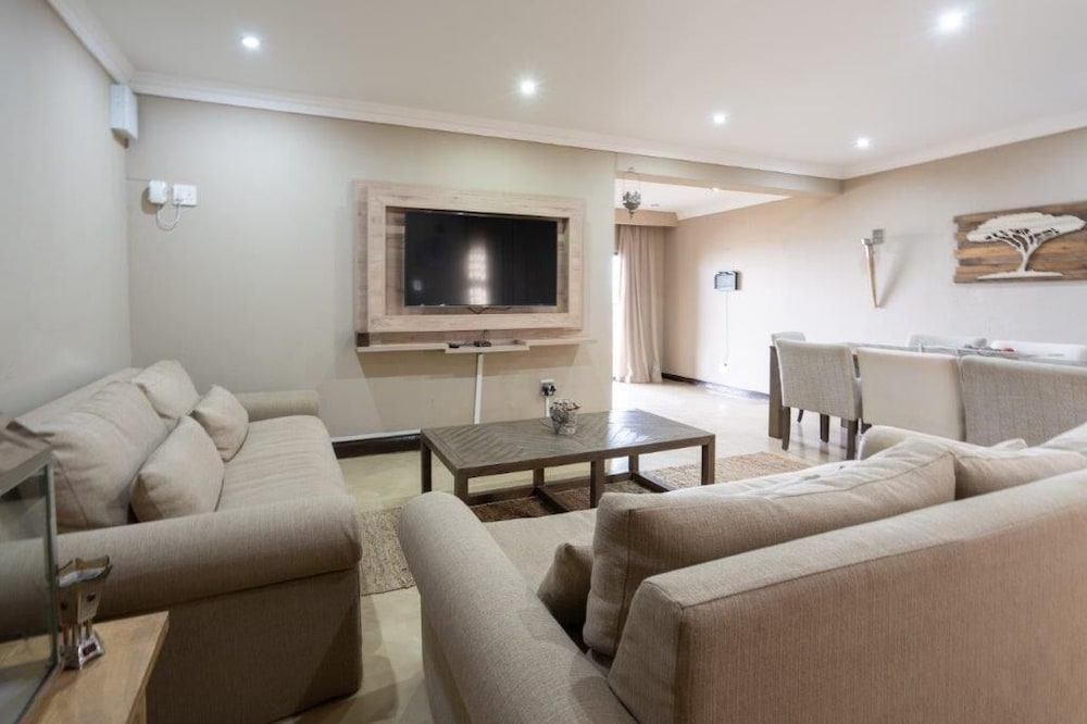 Family Suite photo 3