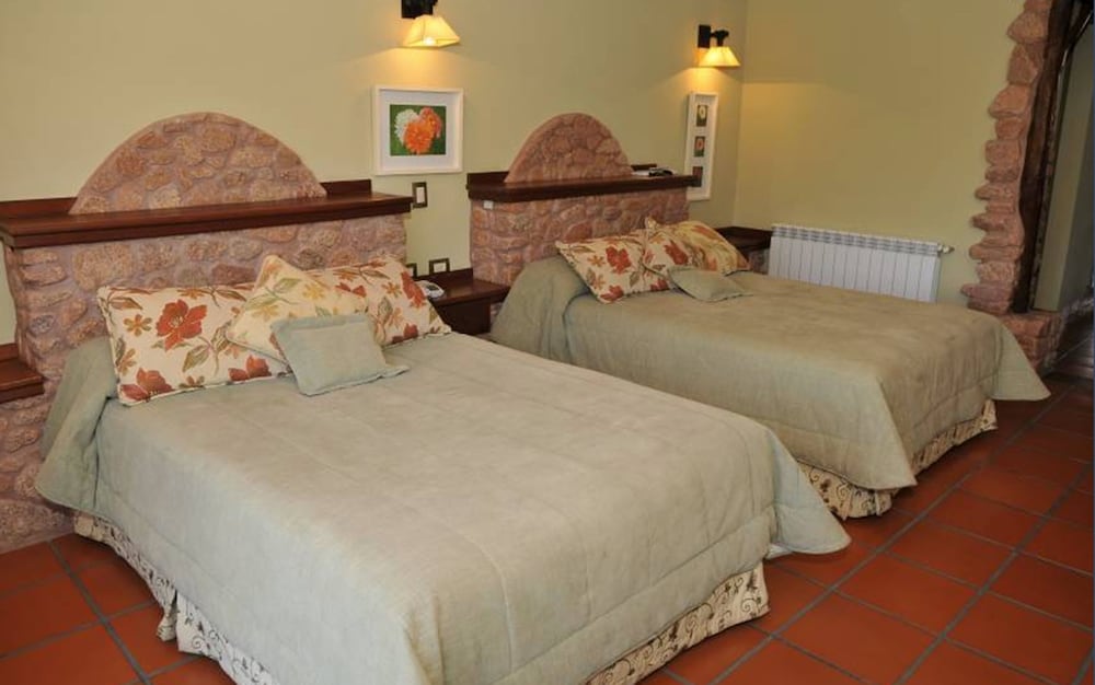 Standard Twin Room photo 2