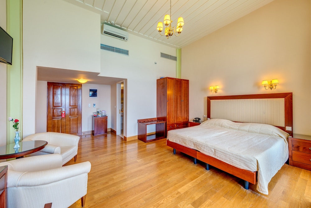 Presidential Suite photo 2
