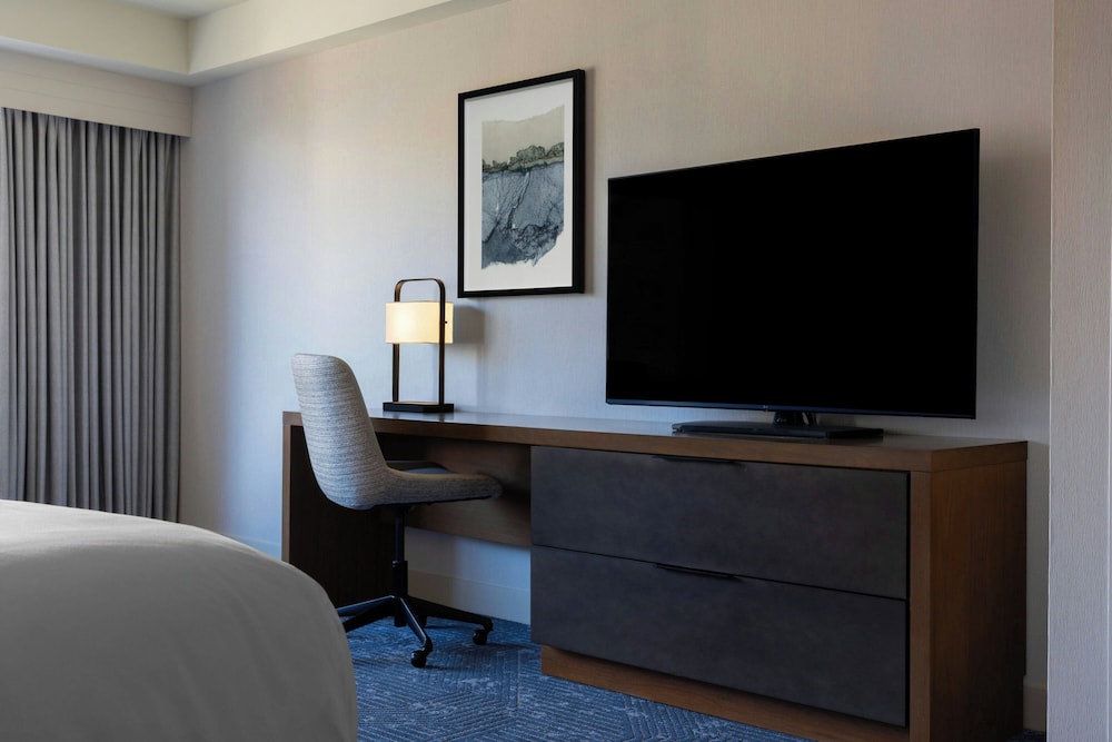 Club Room, 1 Double Bed (Mobility/Hearing Accessible, Tub)