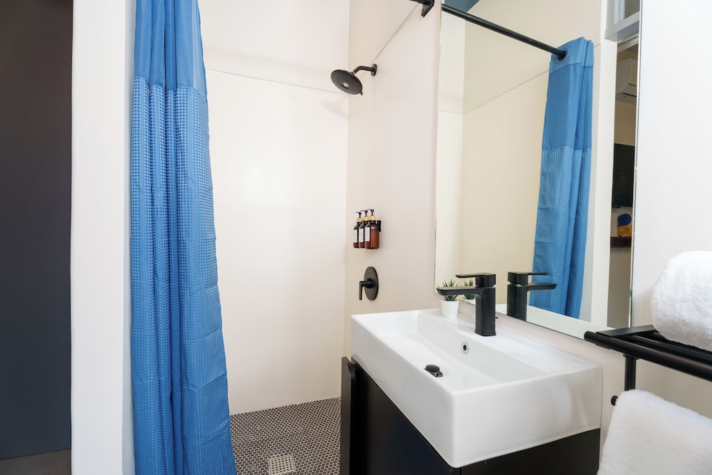 Premium Room - Photo 13