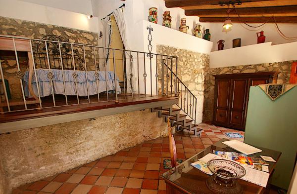 Maisonette photo 1