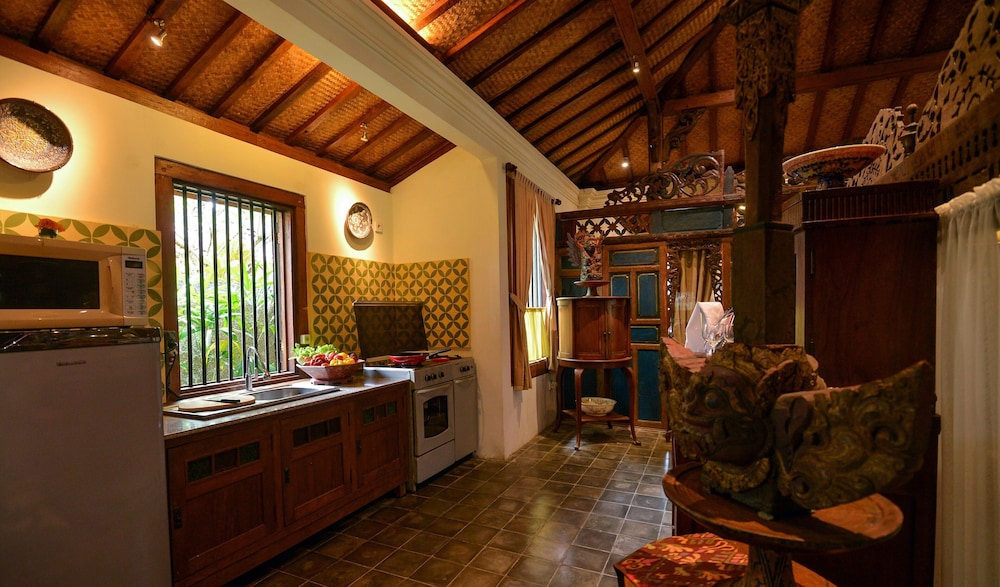 Luxury Villa, 2 Bedrooms photo 3