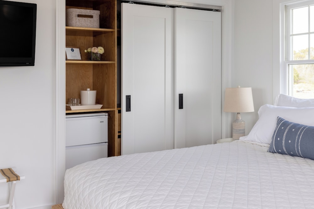 Panoramic Double Room, 1 King Bed with Sofa bed, Balcony, Ocean View photo 3
