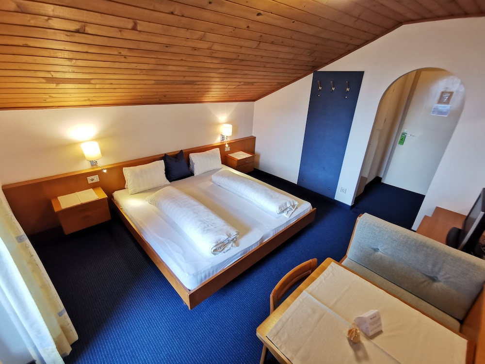 Panoramic Double Room, 1 Bedroom, Balcony, Valley View photo 3