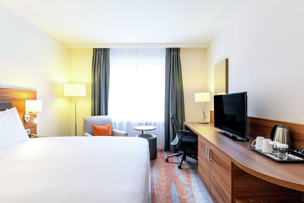 King Room with Garden View