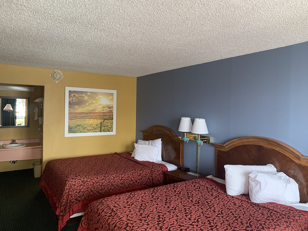 Room, 2 Queen Beds, Accessible, Non Smoking - Photo 3