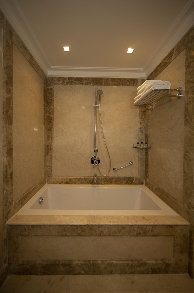 Standard Room, 2 Twin Beds, Smoking (High Floor) - Photo 3