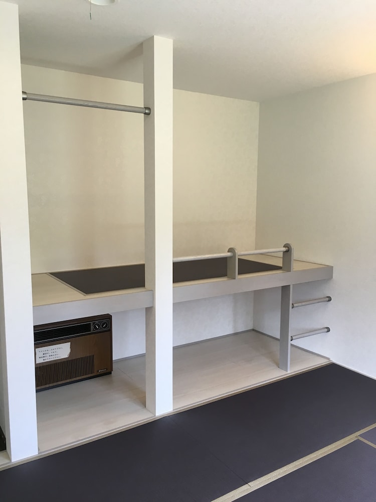 Japanese Style Room with Shared Bathroom (6 Tatami Mats and Loft) photo 2