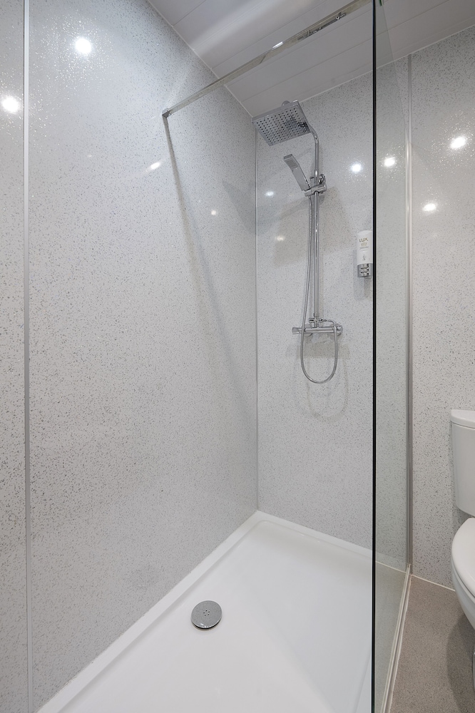 Single Room - Photo 1