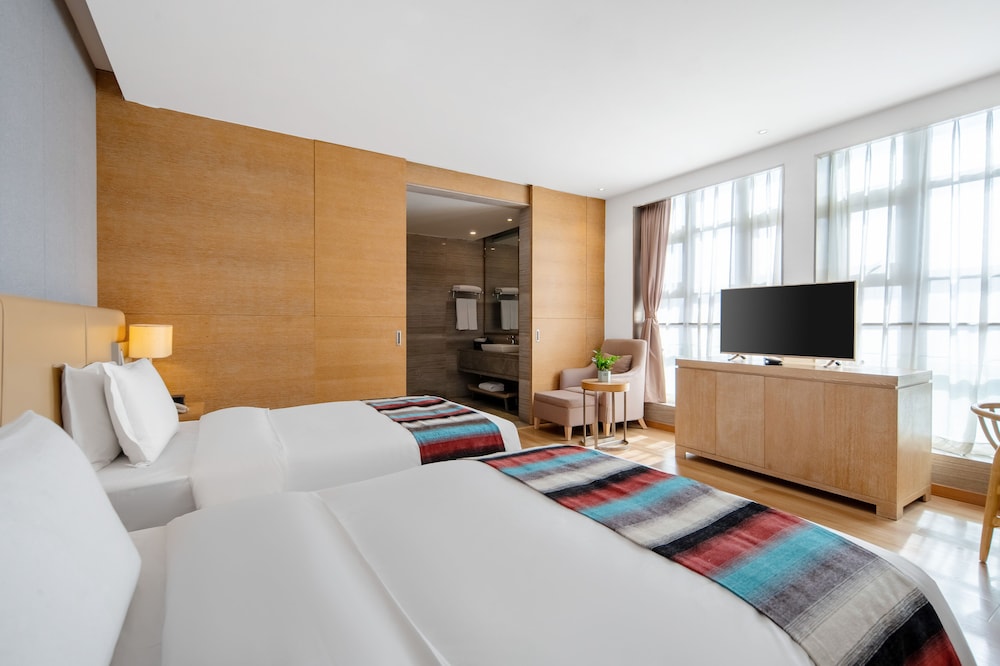 Deluxe Room, 2 Twin Beds - Photo 2