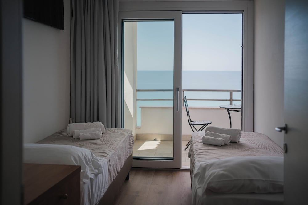 Junior Double or Twin Room, Sea View
