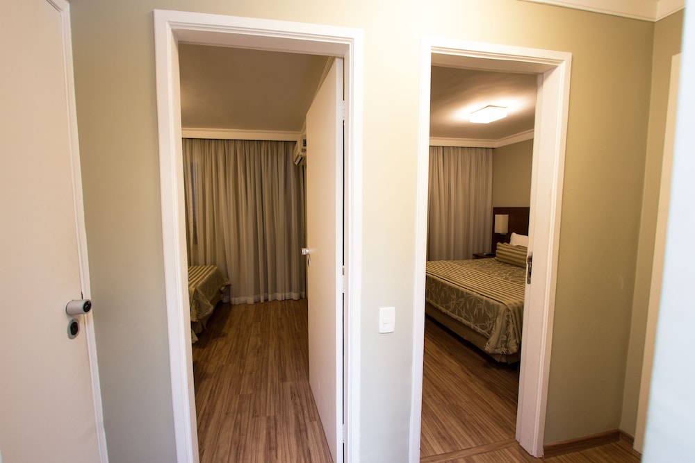 Executive Room, 1 Queen Bed - Photo 2