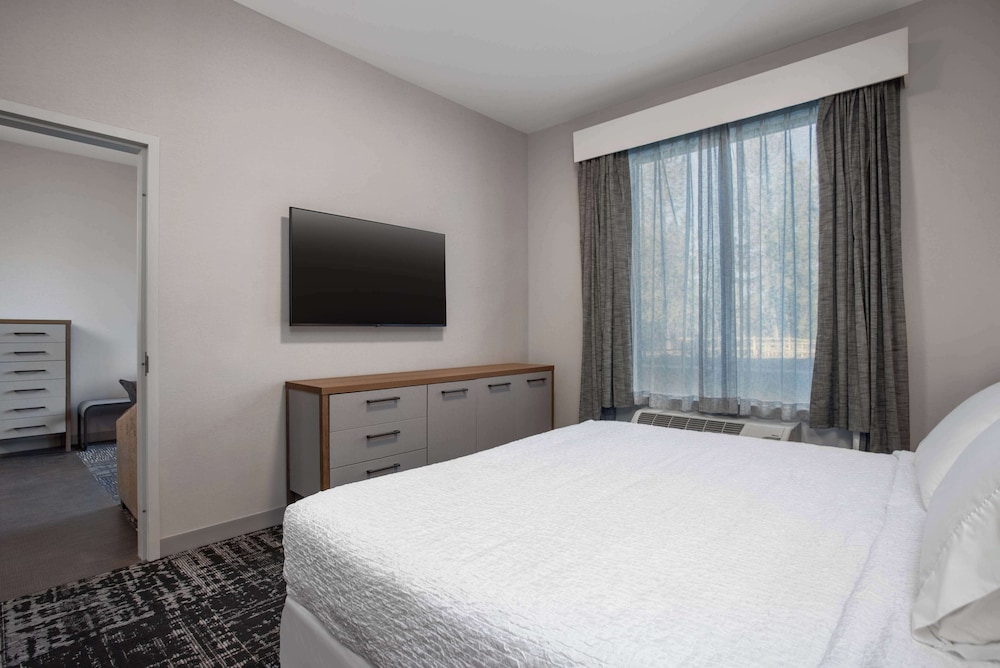 Room, 1 Bedroom, Accessible, Bathtub (Washer & Dryer)