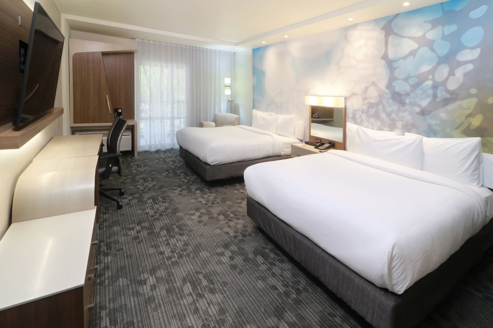 Room, 2 Queen Beds - Photo 3