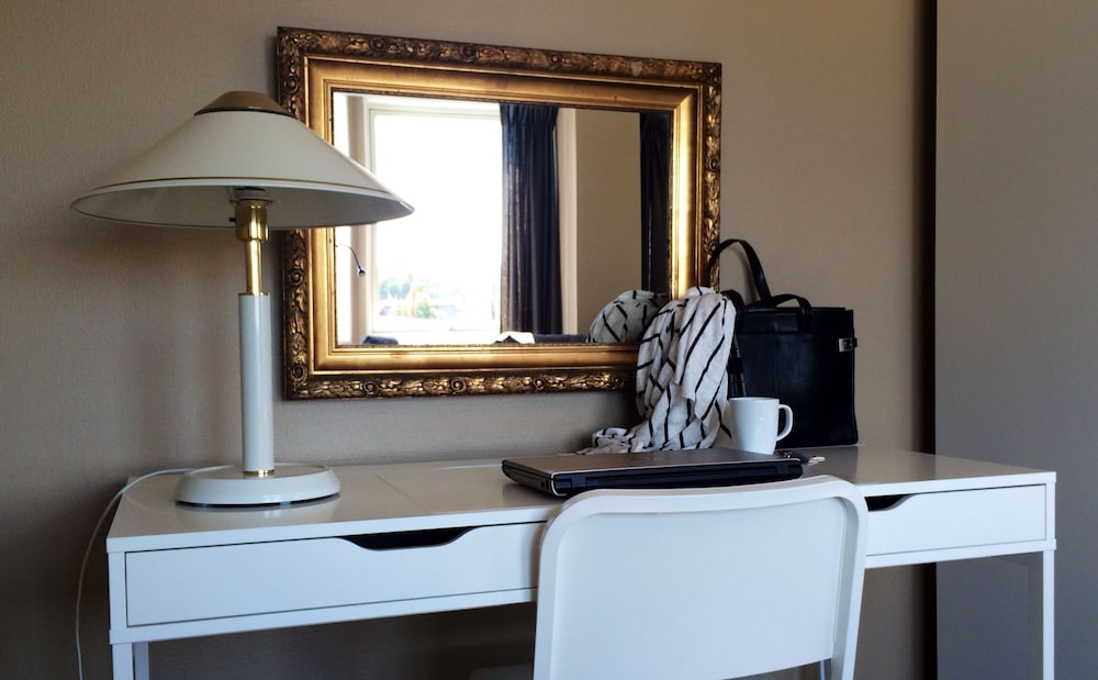 Family Room - with View photo 3