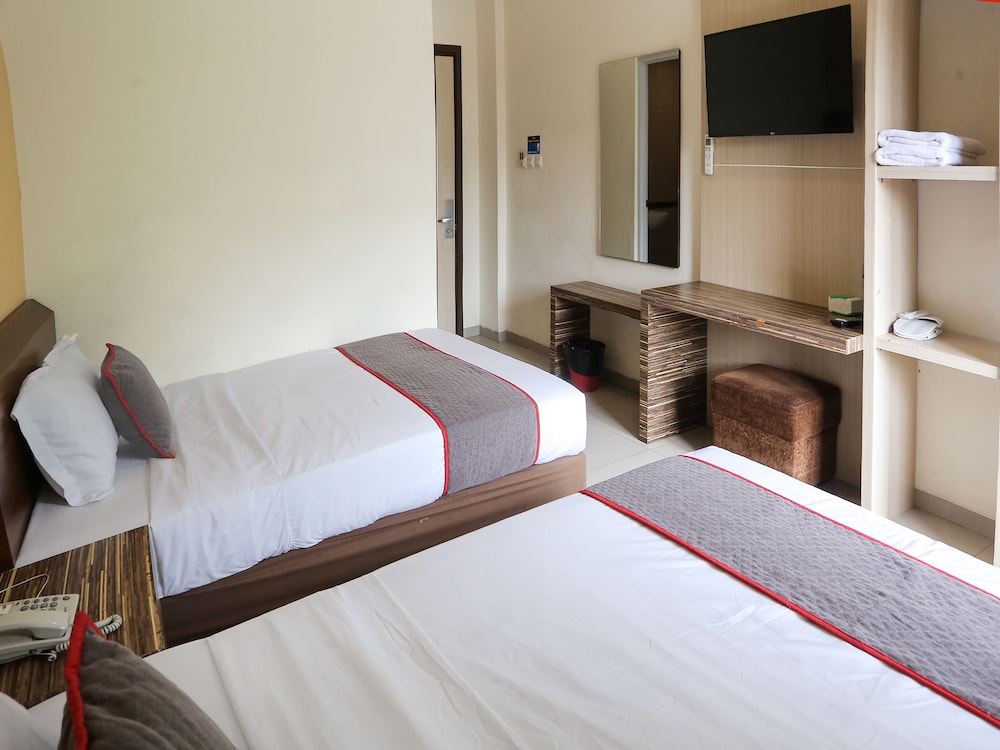 Deluxe Twin Room - Photo 2