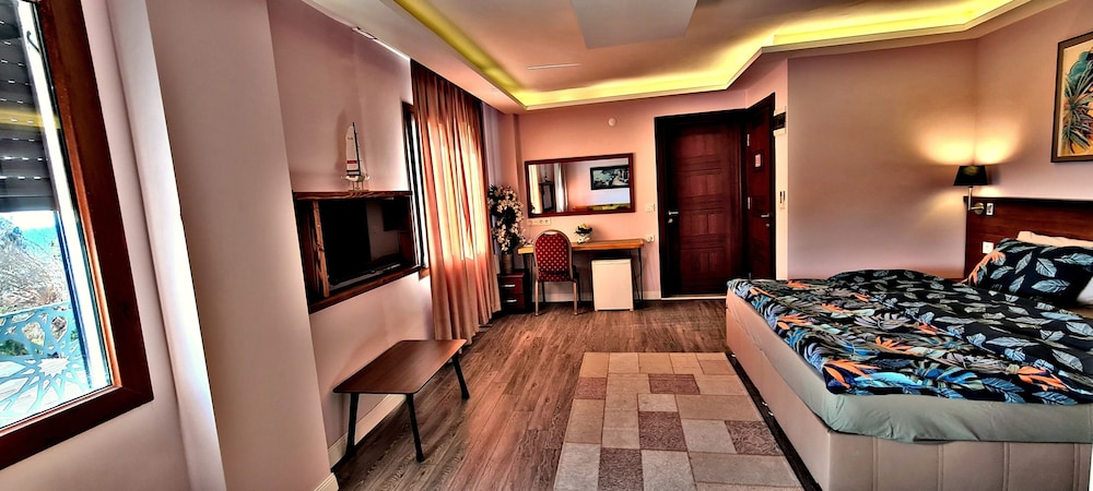Comfort Triple Room