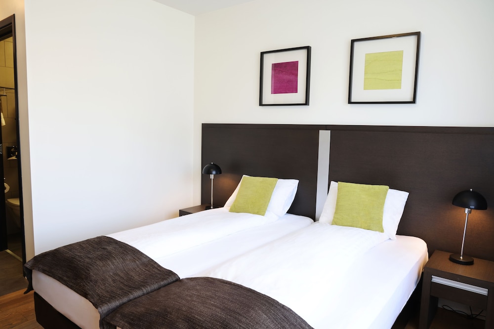 Standard Double or Twin Room photo 3