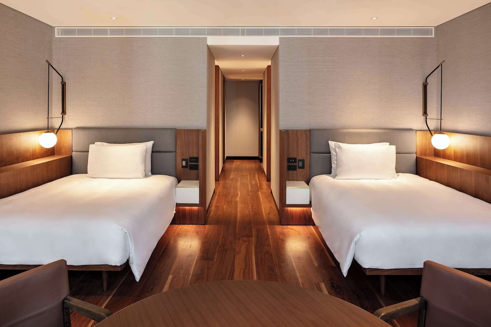 Two Twin Beds (Non Smoking)